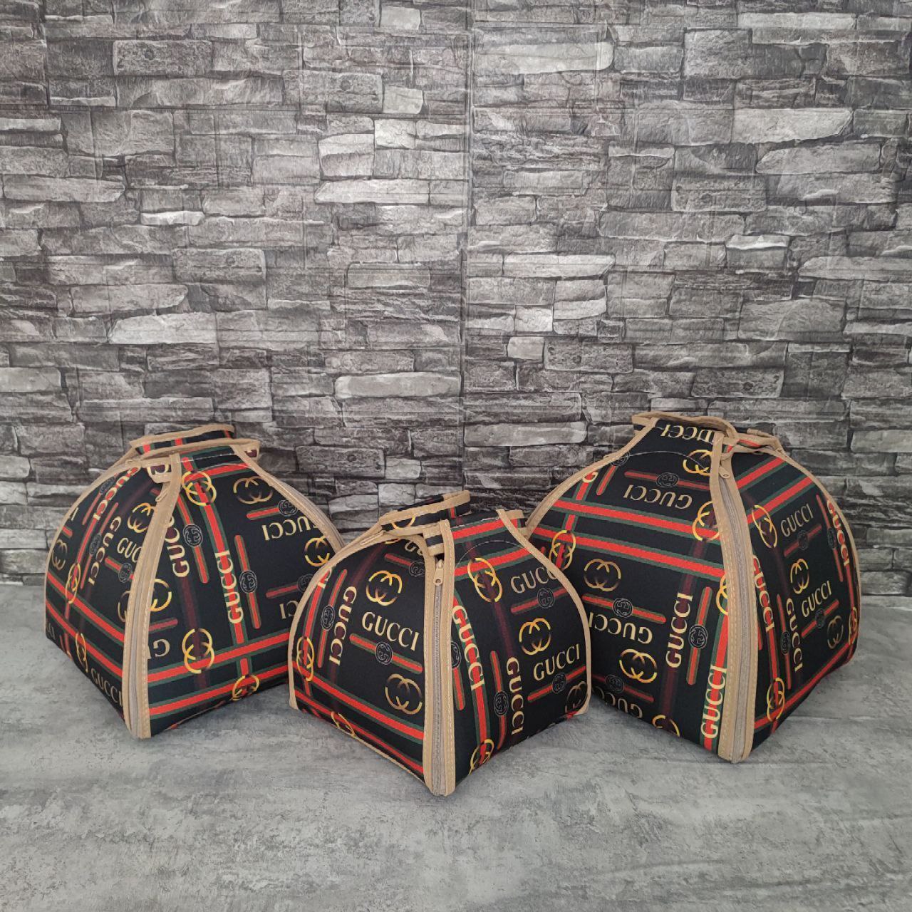 طرح گوچی با خطوط قرمز